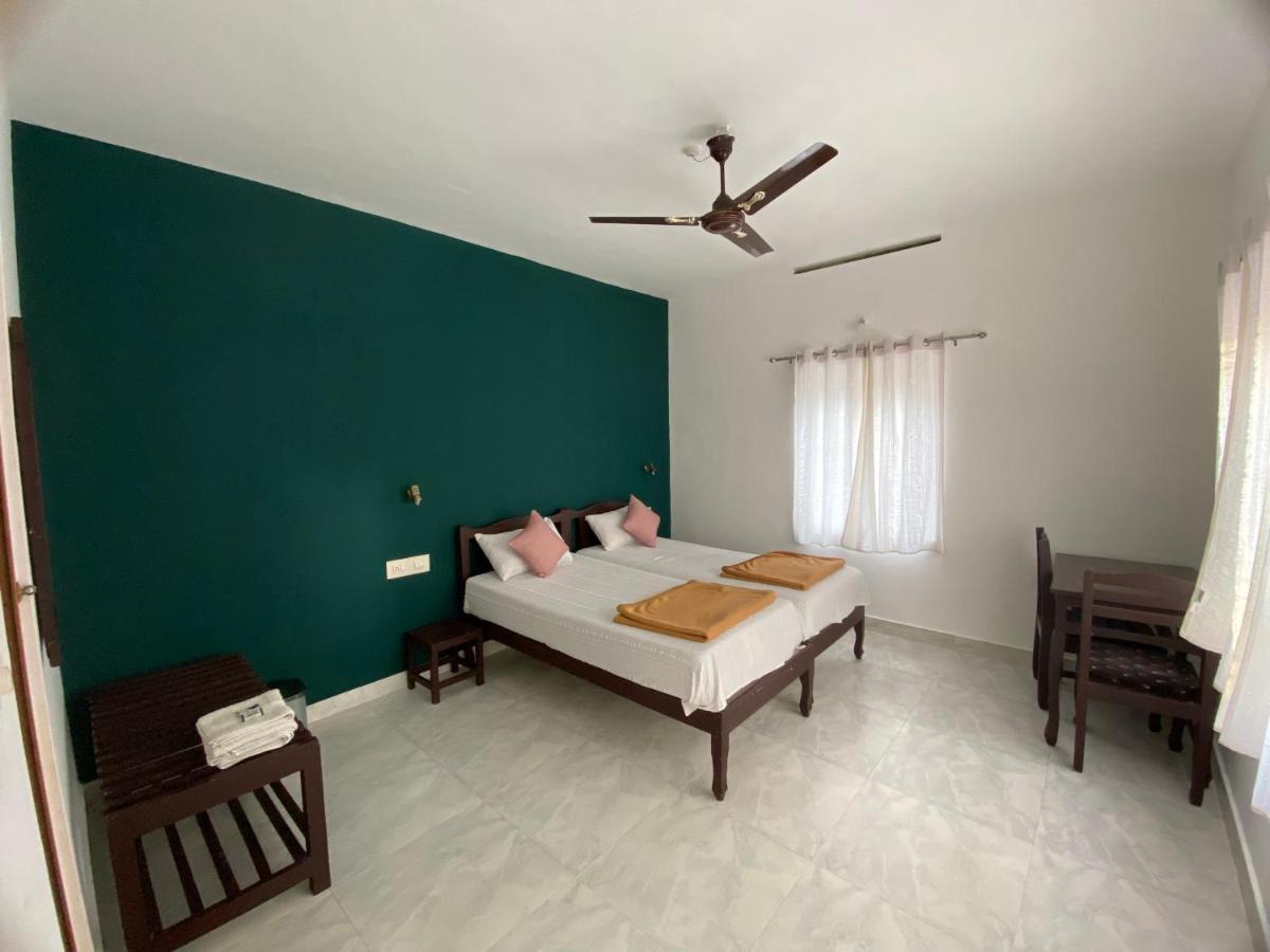 Ammus Homestay Thekkady Extérieur photo